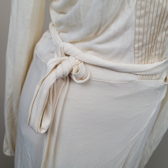 Joie Cream Long Sleeve Wrap Dress size M - Picture 4 of 8